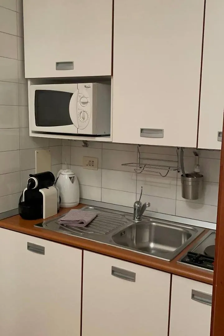 Apartmanhotel Metro Lanza Palace Milánó Olaszország