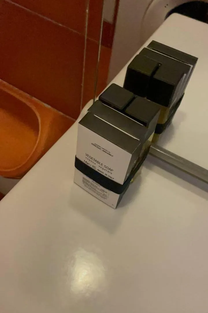 Metro Lanza Palace Milán